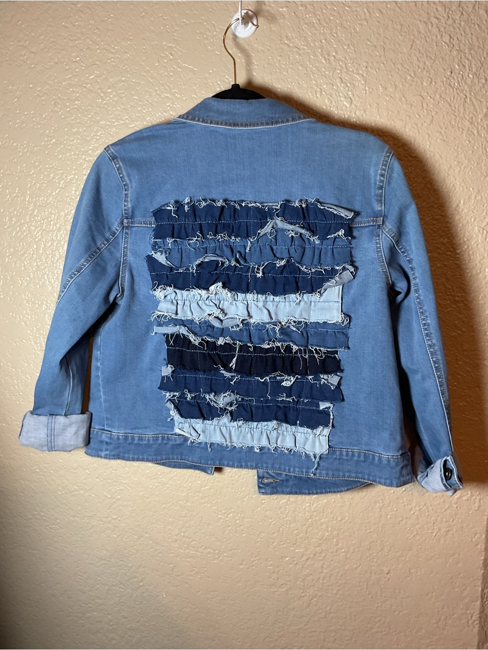 Du Jour Denim Jacket Long Sleeve With Ruffled Denim on Back Women’s Size 6